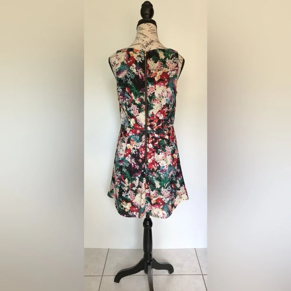 Dynamite Women's Floral Sleeveless Dress Size Small - Picture 3 of 6